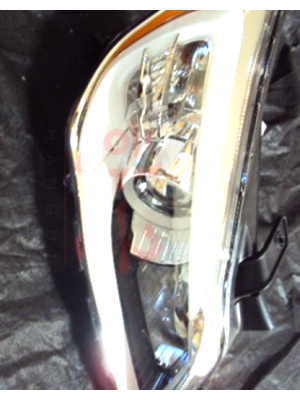 FAROL CADENZA CROMADO LADO DIREITO 2012 FAROL CADENZA CROMADO LADO DIREITO 2012